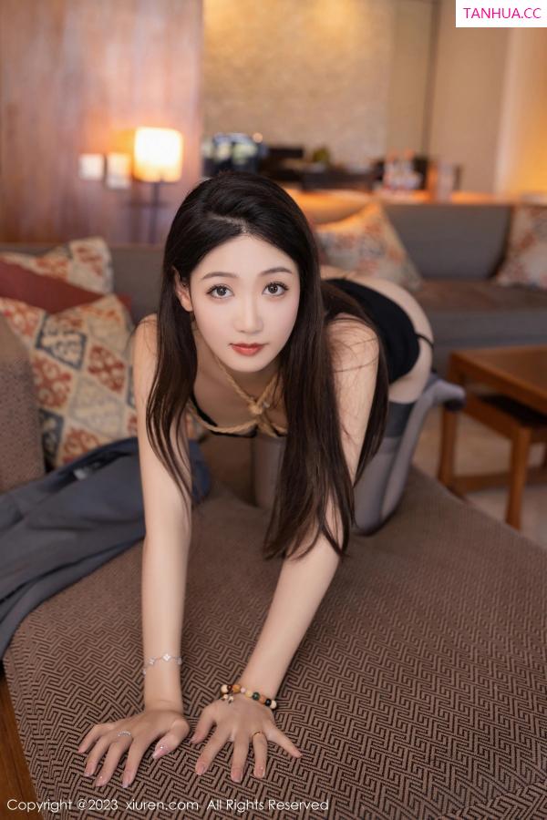 唐安琪  [XiuRen]高清写真图 2023.05.29 No.6821 唐安琪 黑丝美腿第32张图片